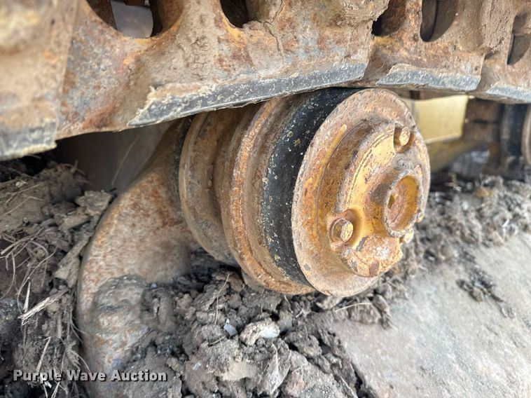 image for item DM5535 1998 John Deere 850C dozer