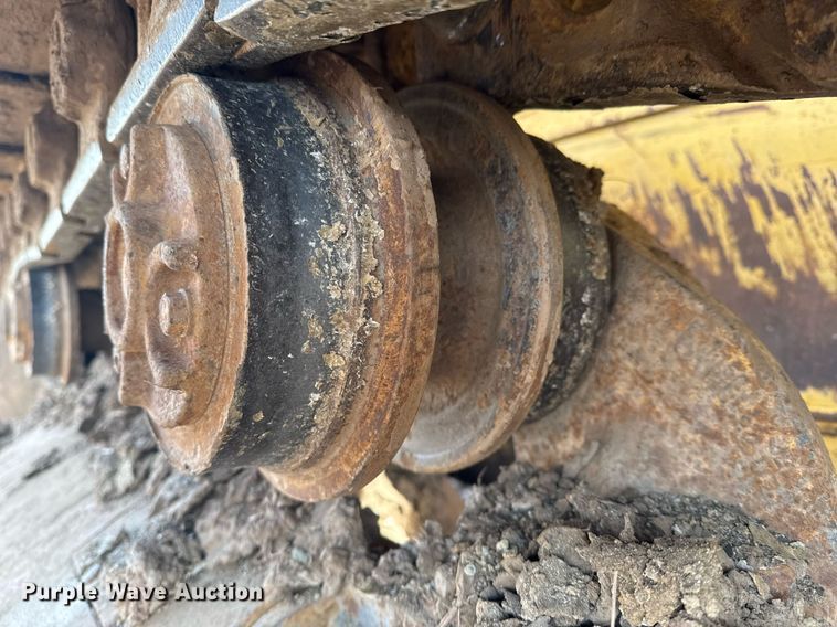 image for item DM5535 1998 John Deere 850C dozer