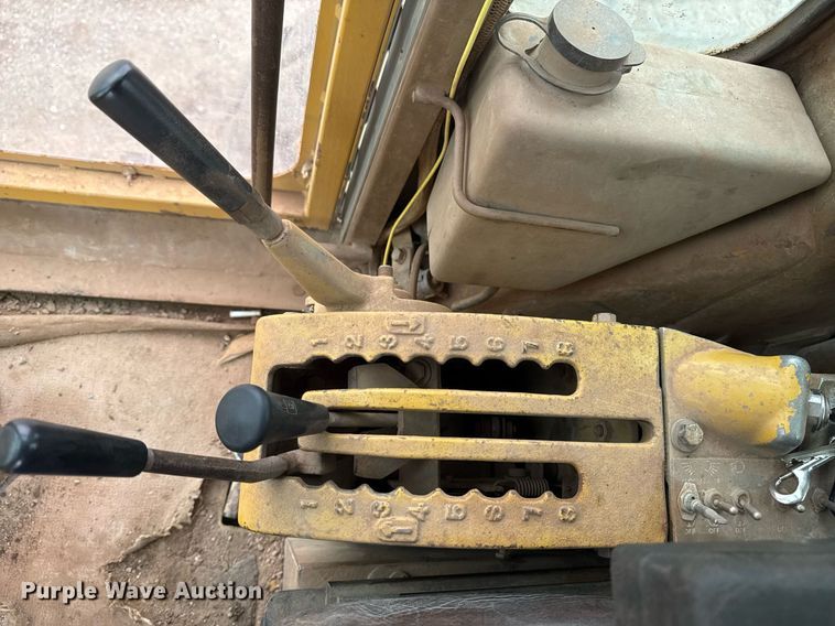 image for item DM5556 Caterpillar 14G motor grader