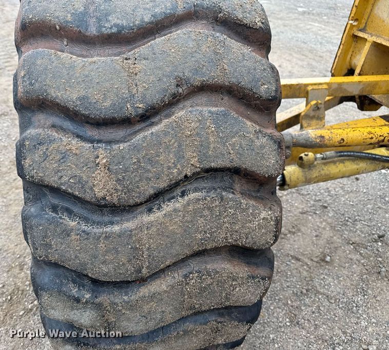 image for item DM5556 Caterpillar 14G motor grader