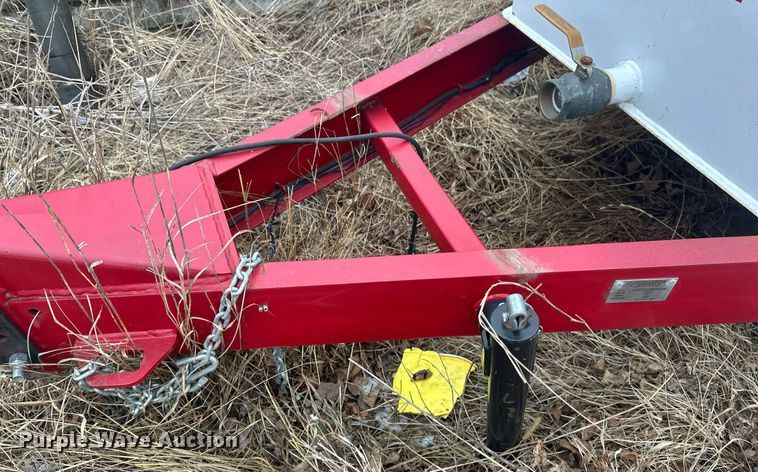 image for item DN0948 2021 Industrias America  500 fuel trailer