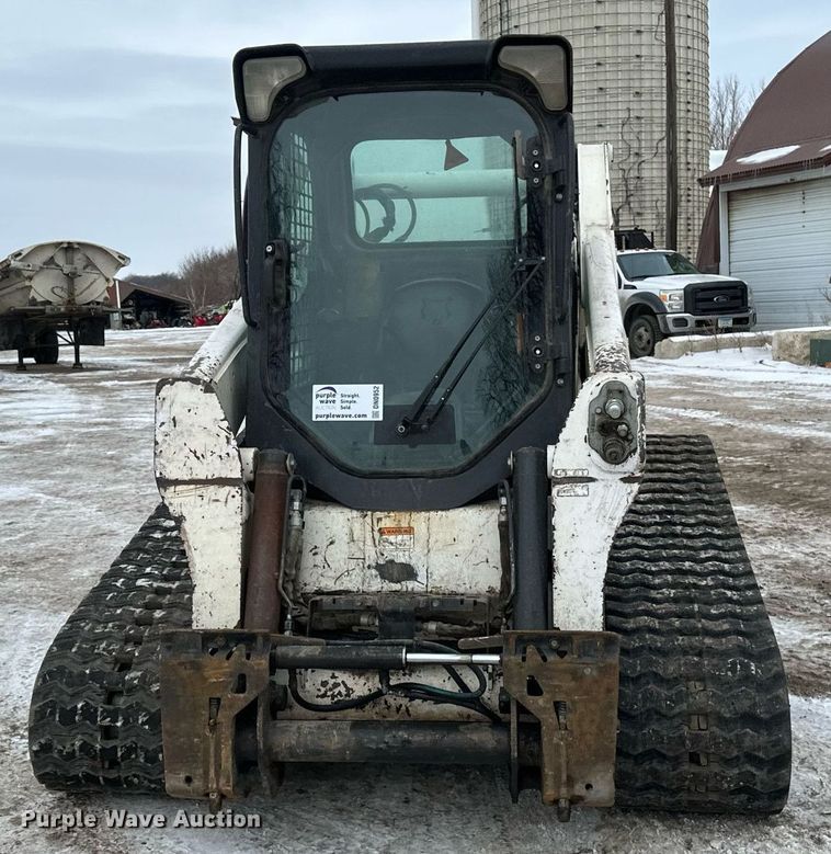 image for item DN0952 2014 Bobcat T750 tracked skid steer loader