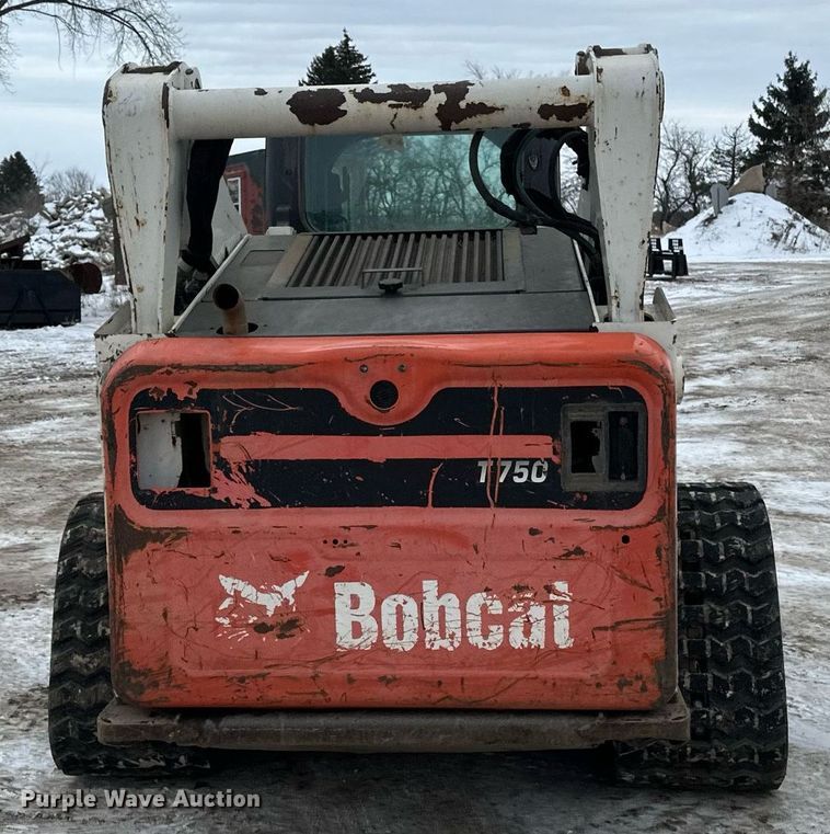 image for item DN0952 2014 Bobcat T750 tracked skid steer loader
