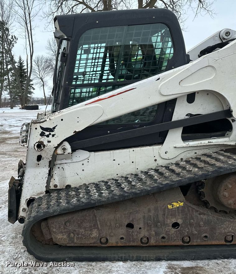 image for item DN0952 2014 Bobcat T750 tracked skid steer loader