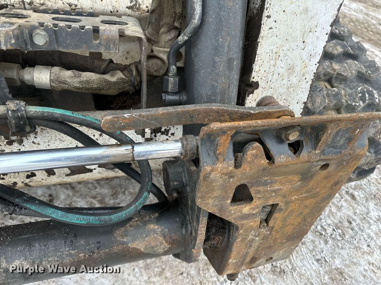 image for item DN0952 2014 Bobcat T750 tracked skid steer loader