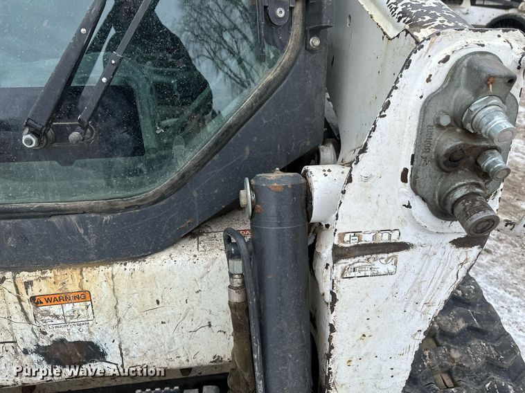 image for item DN0952 2014 Bobcat T750 tracked skid steer loader