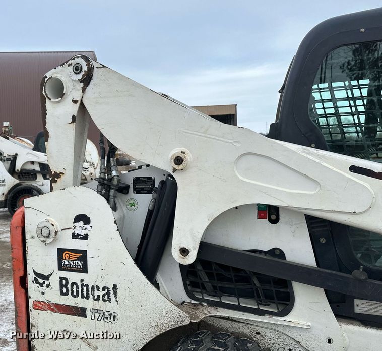 image for item DN0952 2014 Bobcat T750 tracked skid steer loader