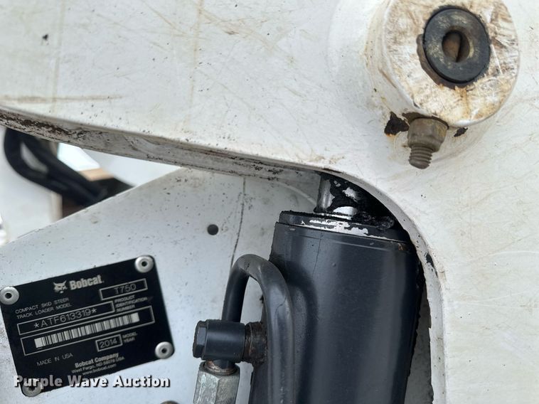 image for item DN0952 2014 Bobcat T750 tracked skid steer loader