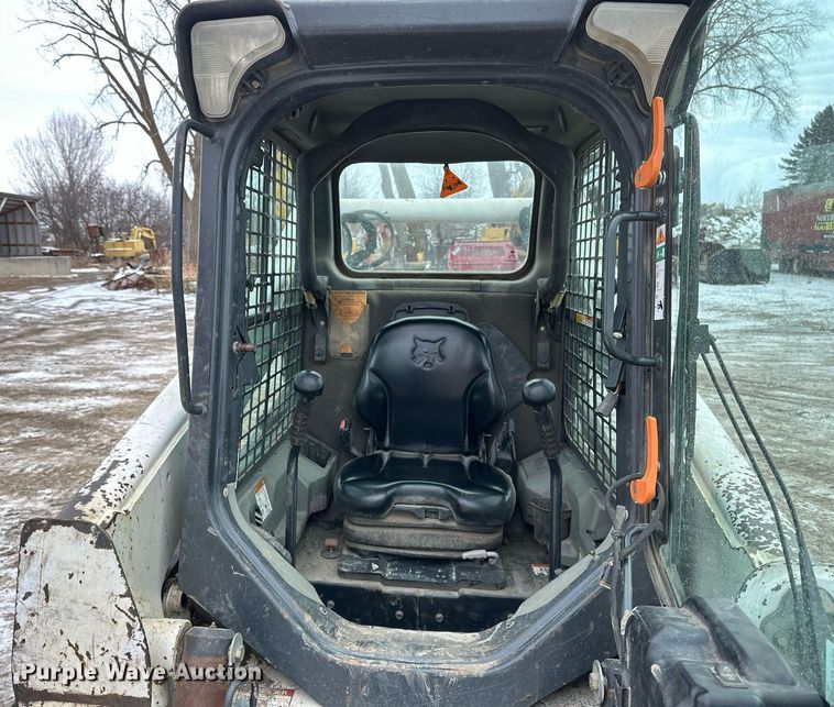 image for item DN0952 2014 Bobcat T750 tracked skid steer loader