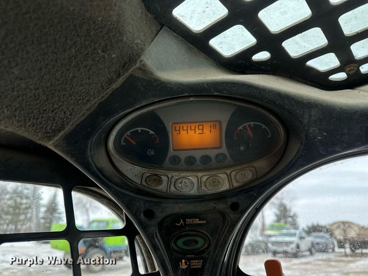 image for item DN0952 2014 Bobcat T750 tracked skid steer loader