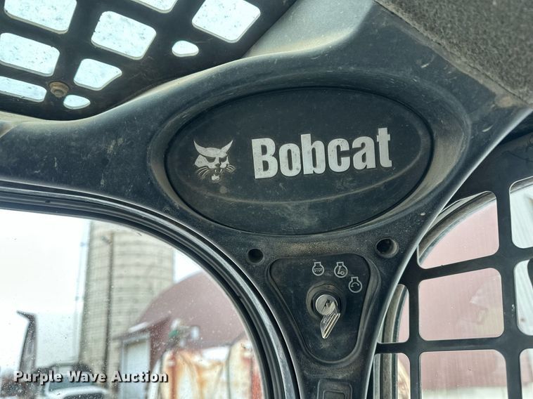 image for item DN0952 2014 Bobcat T750 tracked skid steer loader