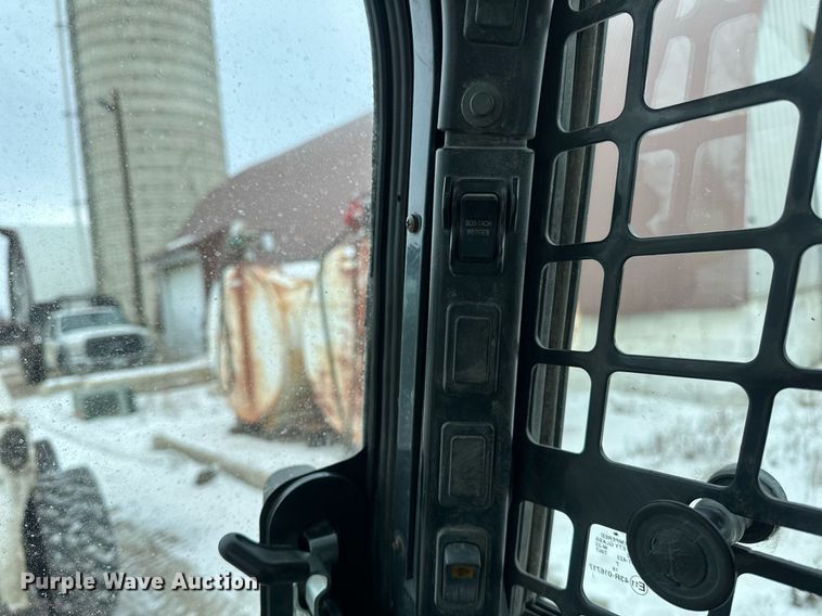 image for item DN0952 2014 Bobcat T750 tracked skid steer loader