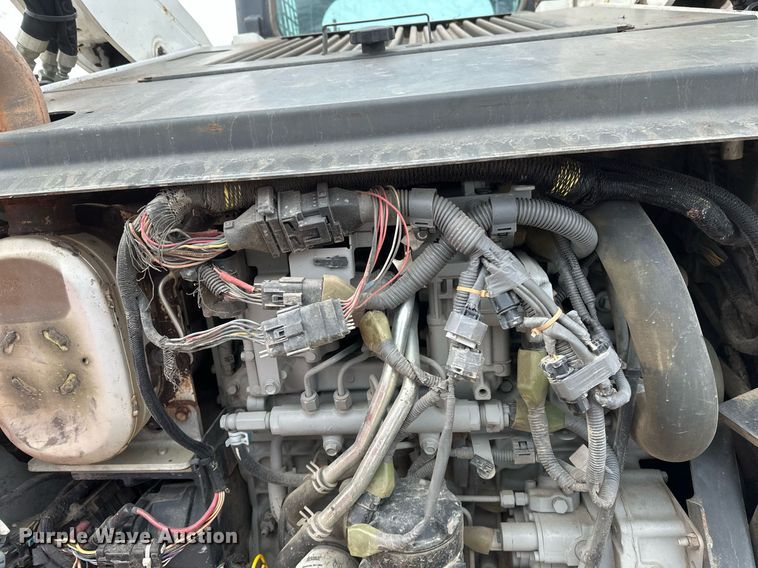 image for item DN0952 2014 Bobcat T750 tracked skid steer loader