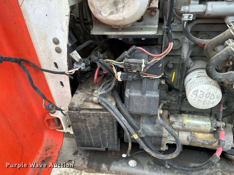 image for item DN0952 2014 Bobcat T750 tracked skid steer loader