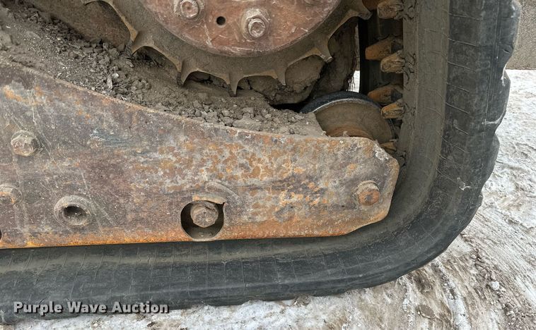 image for item DN0952 2014 Bobcat T750 tracked skid steer loader