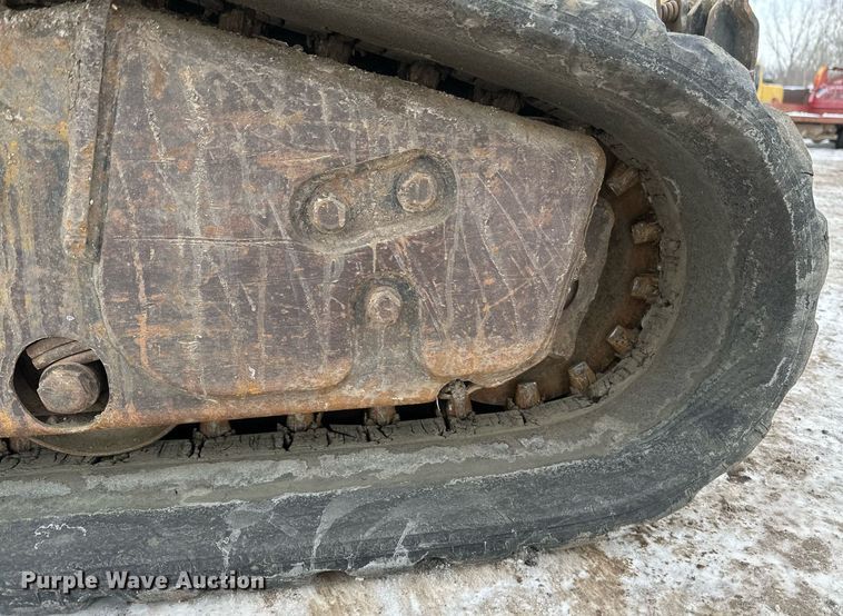 image for item DN0952 2014 Bobcat T750 tracked skid steer loader