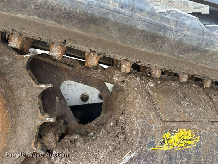 image for item DN0952 2014 Bobcat T750 tracked skid steer loader