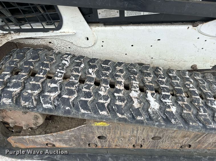 image for item DN0952 2014 Bobcat T750 tracked skid steer loader