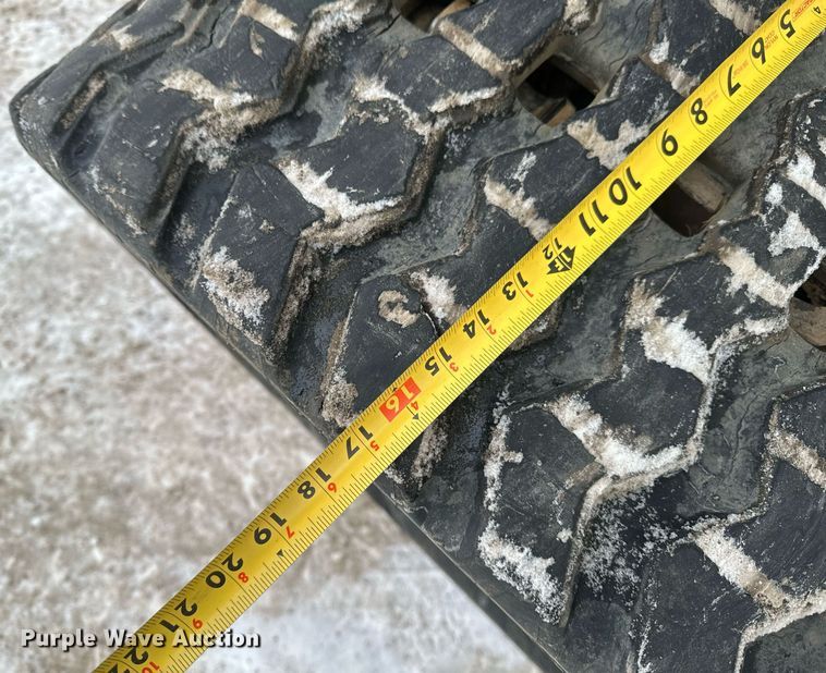 image for item DN0952 2014 Bobcat T750 tracked skid steer loader