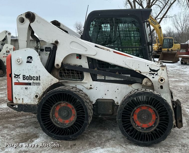image for item DN0953 2013 Bobcat  S750 skid steer loader