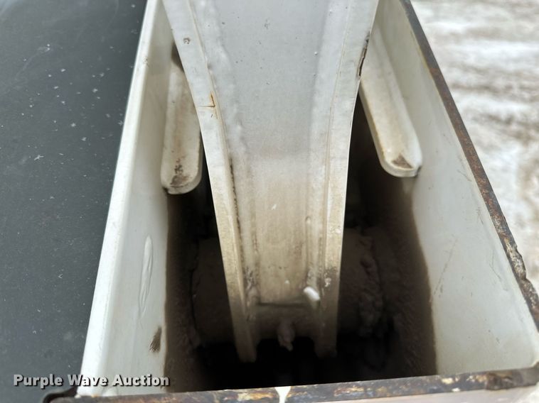 image for item DN0953 2013 Bobcat  S750 skid steer loader