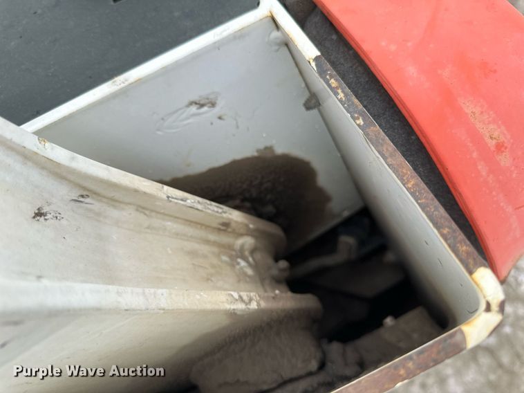 image for item DN0953 2013 Bobcat  S750 skid steer loader