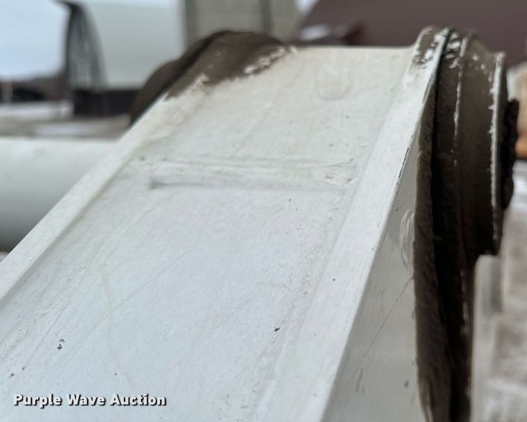 image for item DN0953 2013 Bobcat  S750 skid steer loader