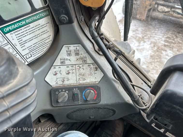 image for item DN0953 2013 Bobcat  S750 skid steer loader