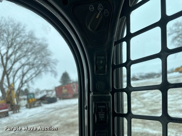 image for item DN0953 2013 Bobcat  S750 skid steer loader