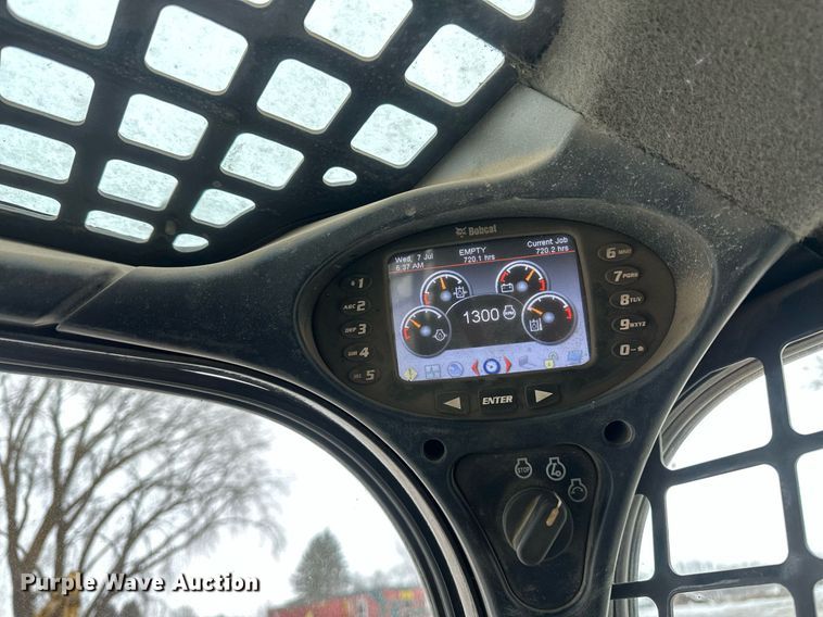 image for item DN0953 2013 Bobcat  S750 skid steer loader