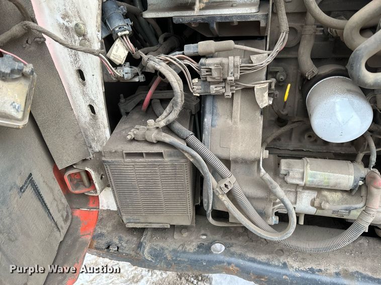 image for item DN0953 2013 Bobcat  S750 skid steer loader