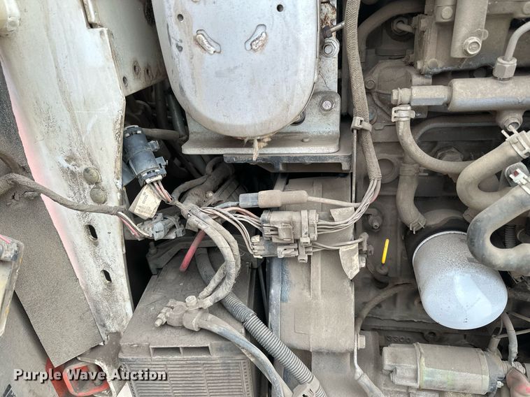 image for item DN0953 2013 Bobcat  S750 skid steer loader