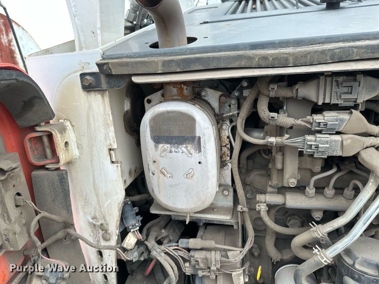 image for item DN0953 2013 Bobcat  S750 skid steer loader