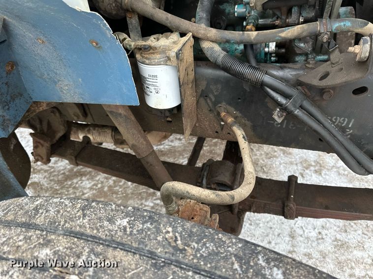 image for item DN0955 1993 International  4900 hook lift truck