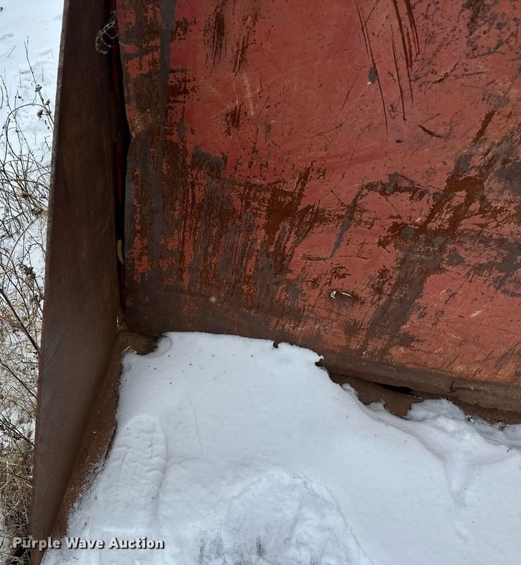 image for item DN0955 1993 International  4900 hook lift truck