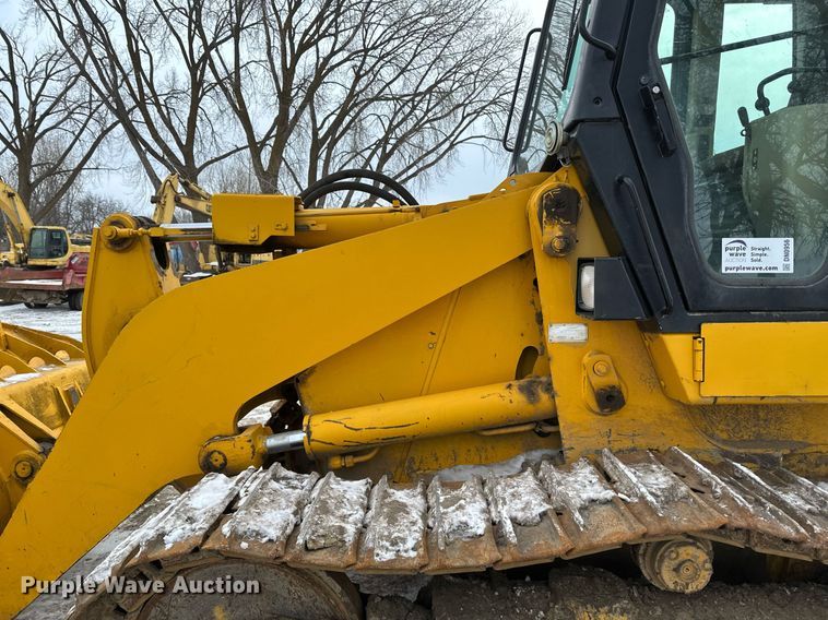 image for item DN0956 1997 Caterpillar  953C track loader