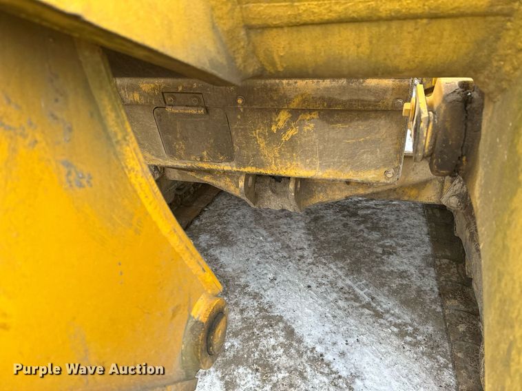 image for item DN0956 1997 Caterpillar  953C track loader