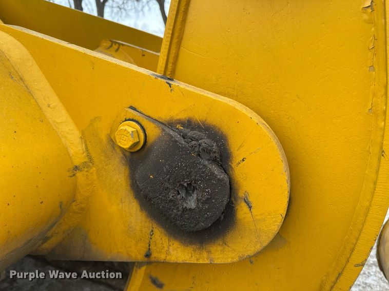 image for item DN0956 1997 Caterpillar  953C track loader