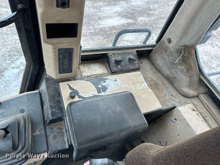 image for item DN0956 1997 Caterpillar  953C track loader