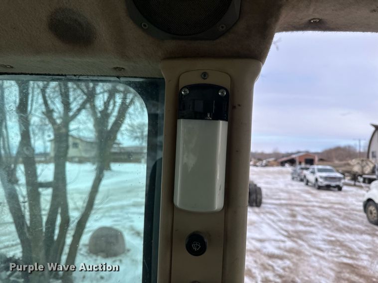 image for item DN0956 1997 Caterpillar  953C track loader