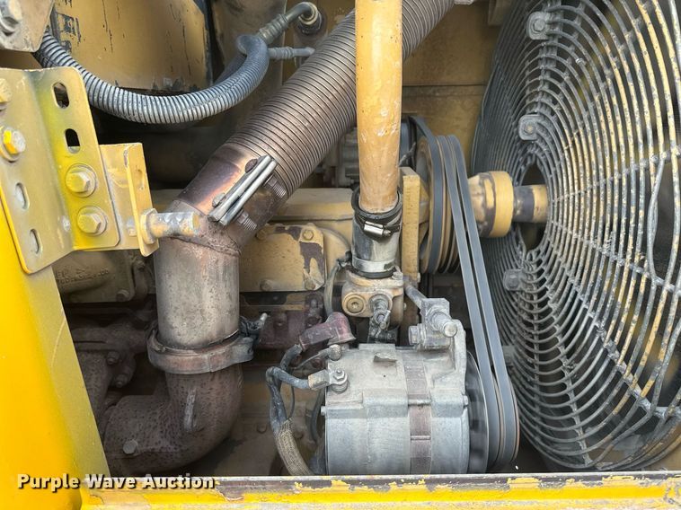 image for item DN0956 1997 Caterpillar  953C track loader