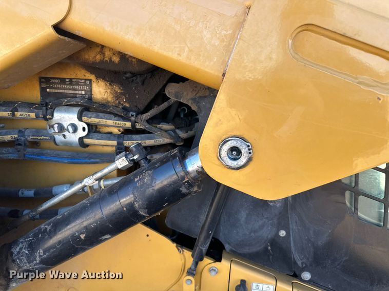 image for item DN0968 2020 Caterpillar 299D3 tracked skid steer loader