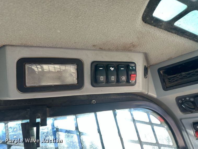 image for item DN0968 2020 Caterpillar 299D3 tracked skid steer loader