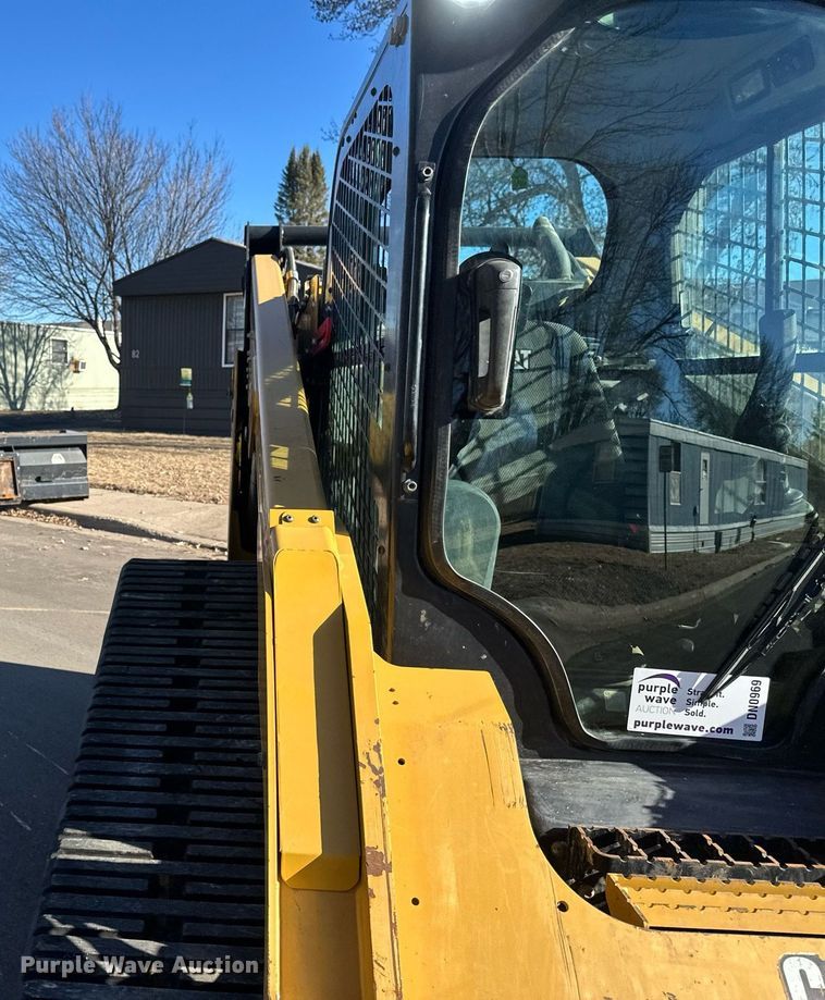 image for item DN0969 2021 Caterpillar  299D3 tracked skid steer loader