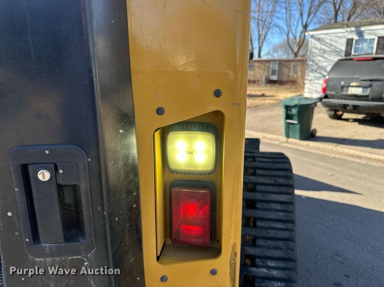 image for item DN0969 2021 Caterpillar  299D3 tracked skid steer loader