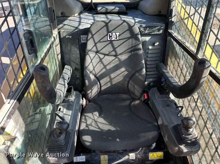 image for item DN0969 2021 Caterpillar  299D3 tracked skid steer loader