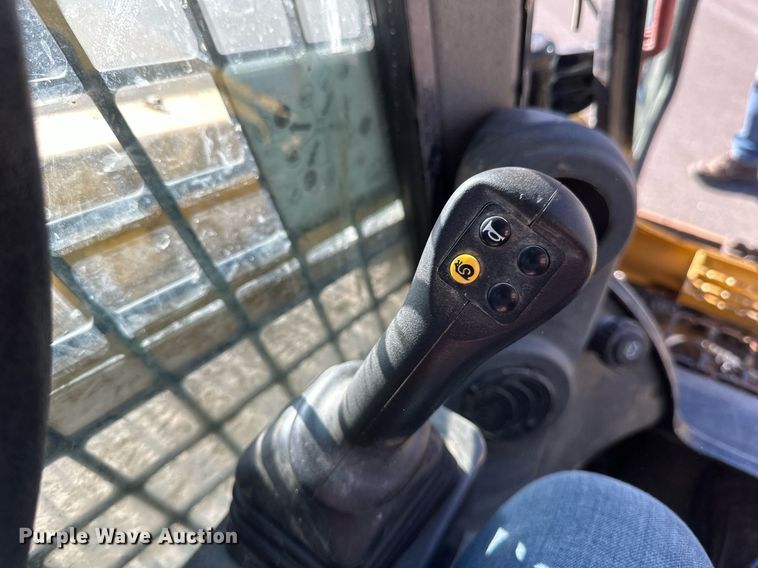 image for item DN0969 2021 Caterpillar  299D3 tracked skid steer loader