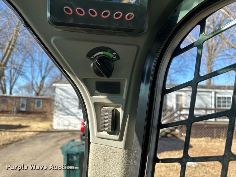 image for item DN0969 2021 Caterpillar  299D3 tracked skid steer loader