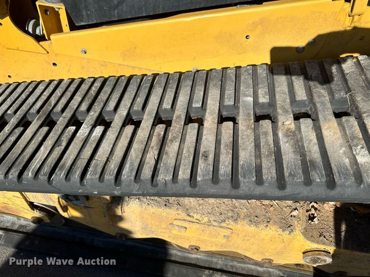 image for item DN0969 2021 Caterpillar  299D3 tracked skid steer loader