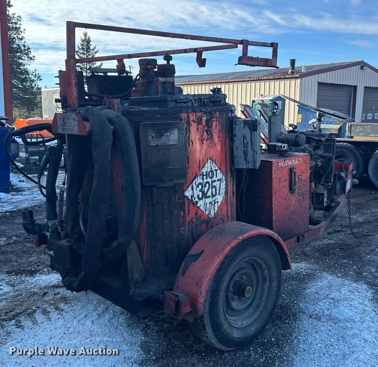 image for item DN0971 2001 Crafco SS125 melter applicator